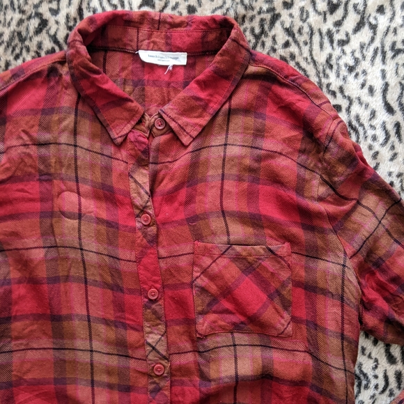 Red flannel - Picture 3 of 6